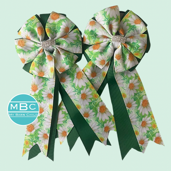 * Show Bows: Daisy on Green